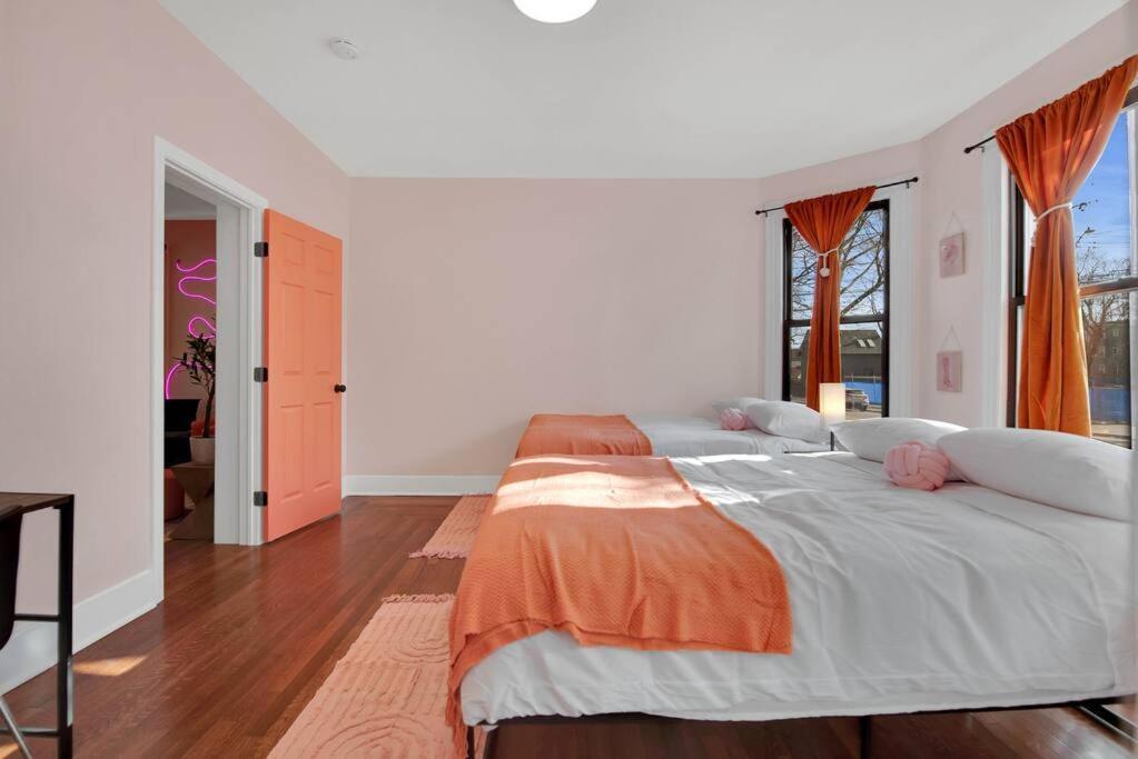 Peachy Paradise In East Rock Near Dt/Yale New Haven Εξωτερικό φωτογραφία