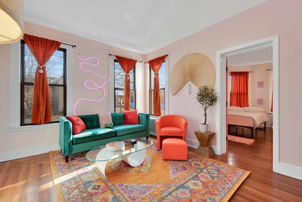 Peachy Paradise In East Rock Near Dt/Yale New Haven Εξωτερικό φωτογραφία