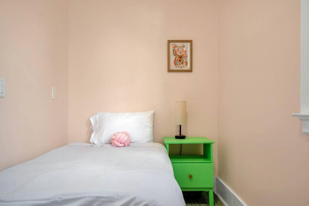 Peachy Paradise In East Rock Near Dt/Yale New Haven Εξωτερικό φωτογραφία
