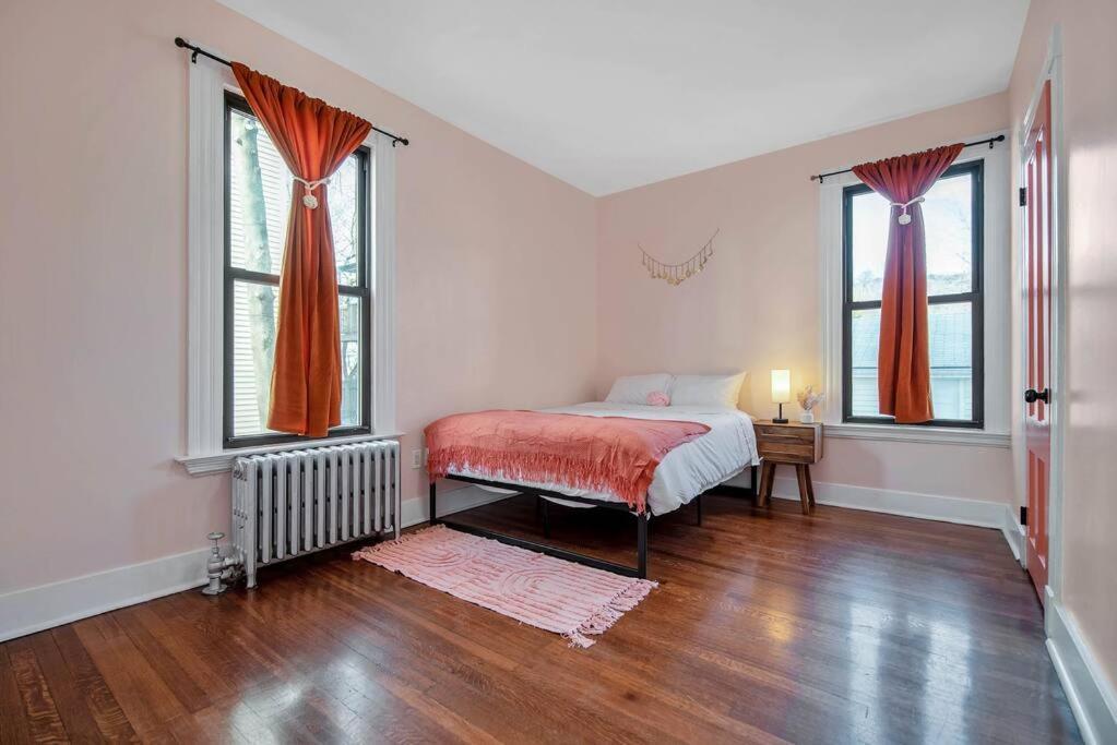 Peachy Paradise In East Rock Near Dt/Yale New Haven Εξωτερικό φωτογραφία
